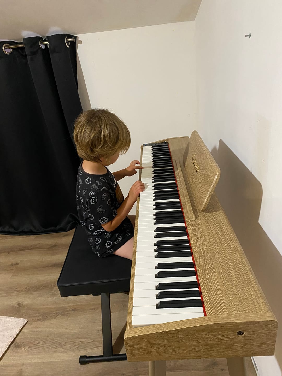 Customer photo review of Donner DDP-60 Piano numérique