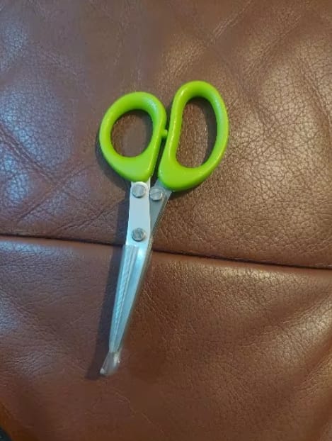 Customer photo review of Multiblades Kitchen Scissors