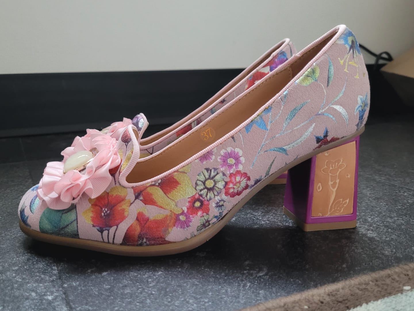 Customer photo review of Pink Blossom Romance Pumps