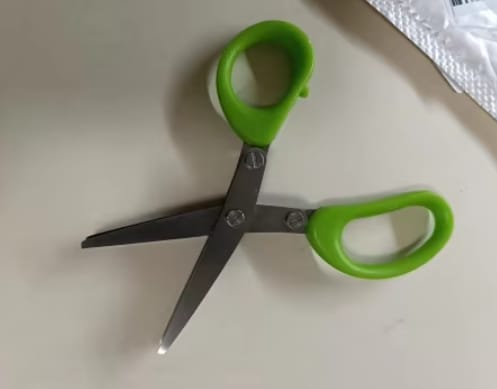 Customer photo review of Multiblades Kitchen Scissors