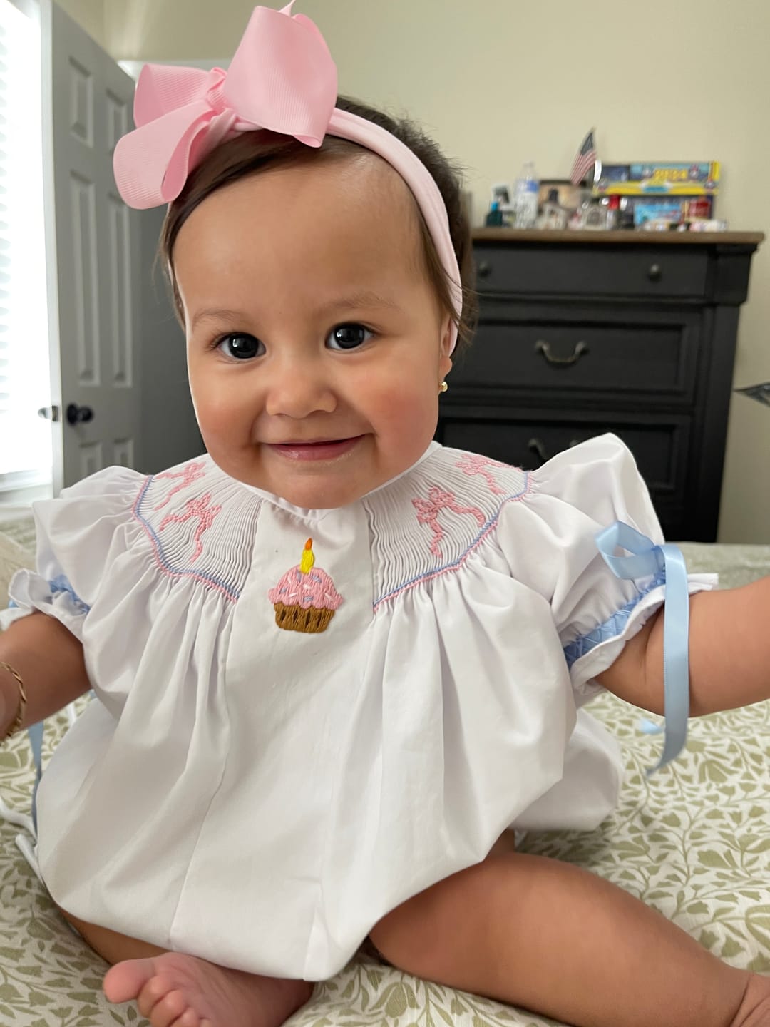 Customer photo review of BIRTHDAY BOWS SMOCKED BUBBLE
