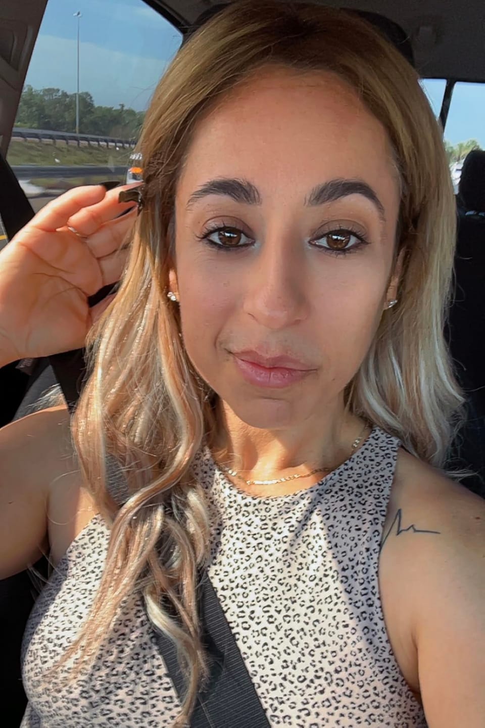 Customer photo review of 3x5 Inches Virgin Human Hair Toppers Mono Base Balayage Blonde #3/8/22
