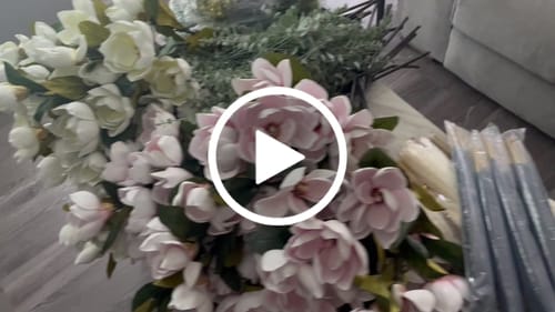 Customer video review of Bulk  8 Colors 17 Inch 2pcs Faux Pampas Grass Fall Stems Wholesale