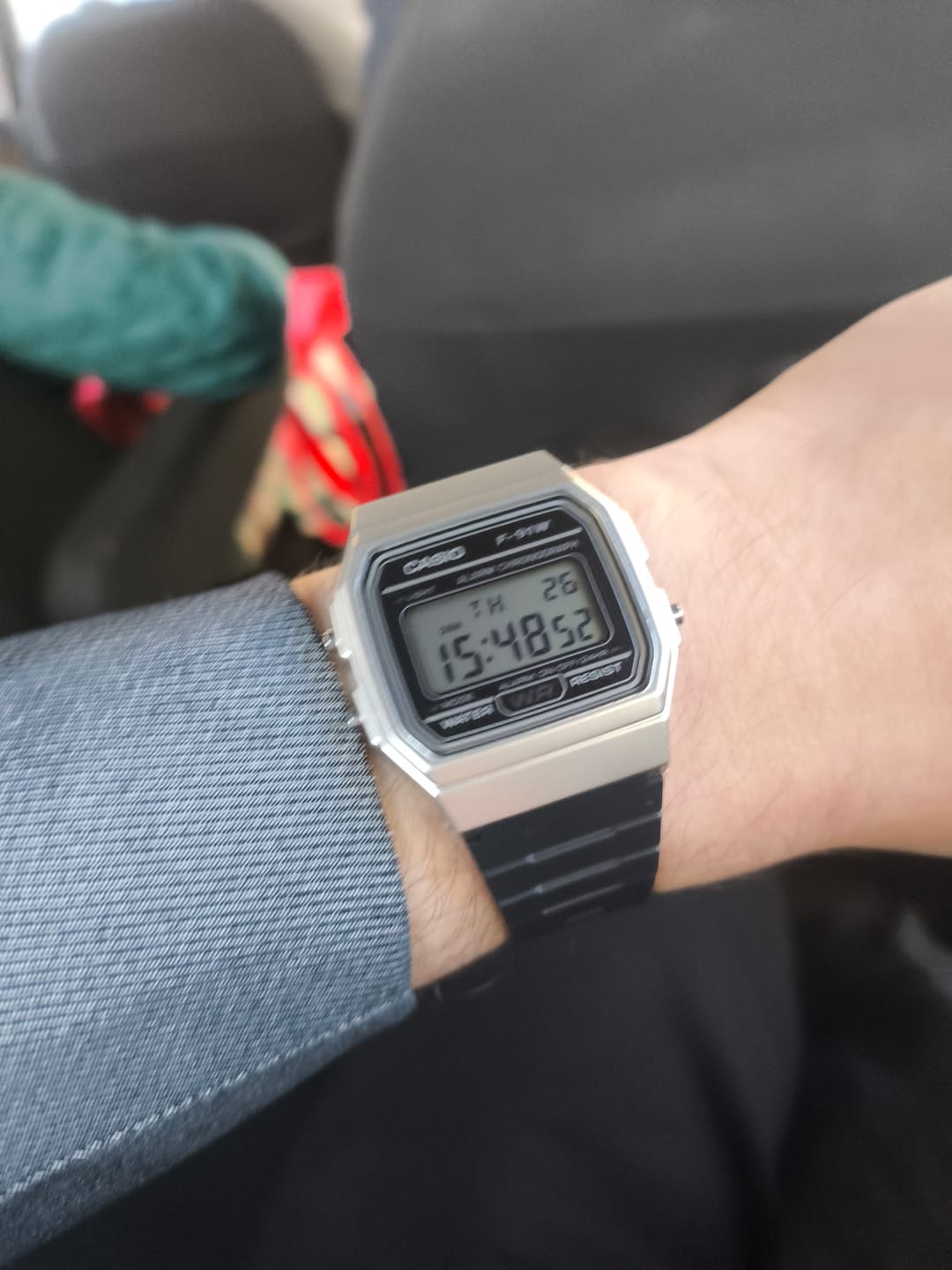 Customer photo review of Reloj Casio Vintage F-91WM-7ADF Plateado/Negro