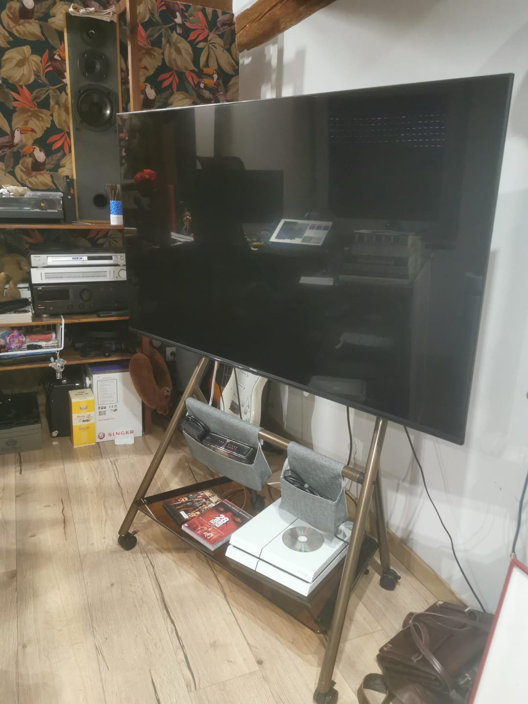 Customer photo review of Collector TC78 TV Stand