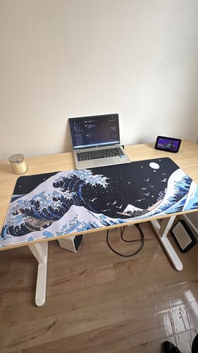Customer photo review of Escritorio Ajustable Automático 140x60cm Altura regulable