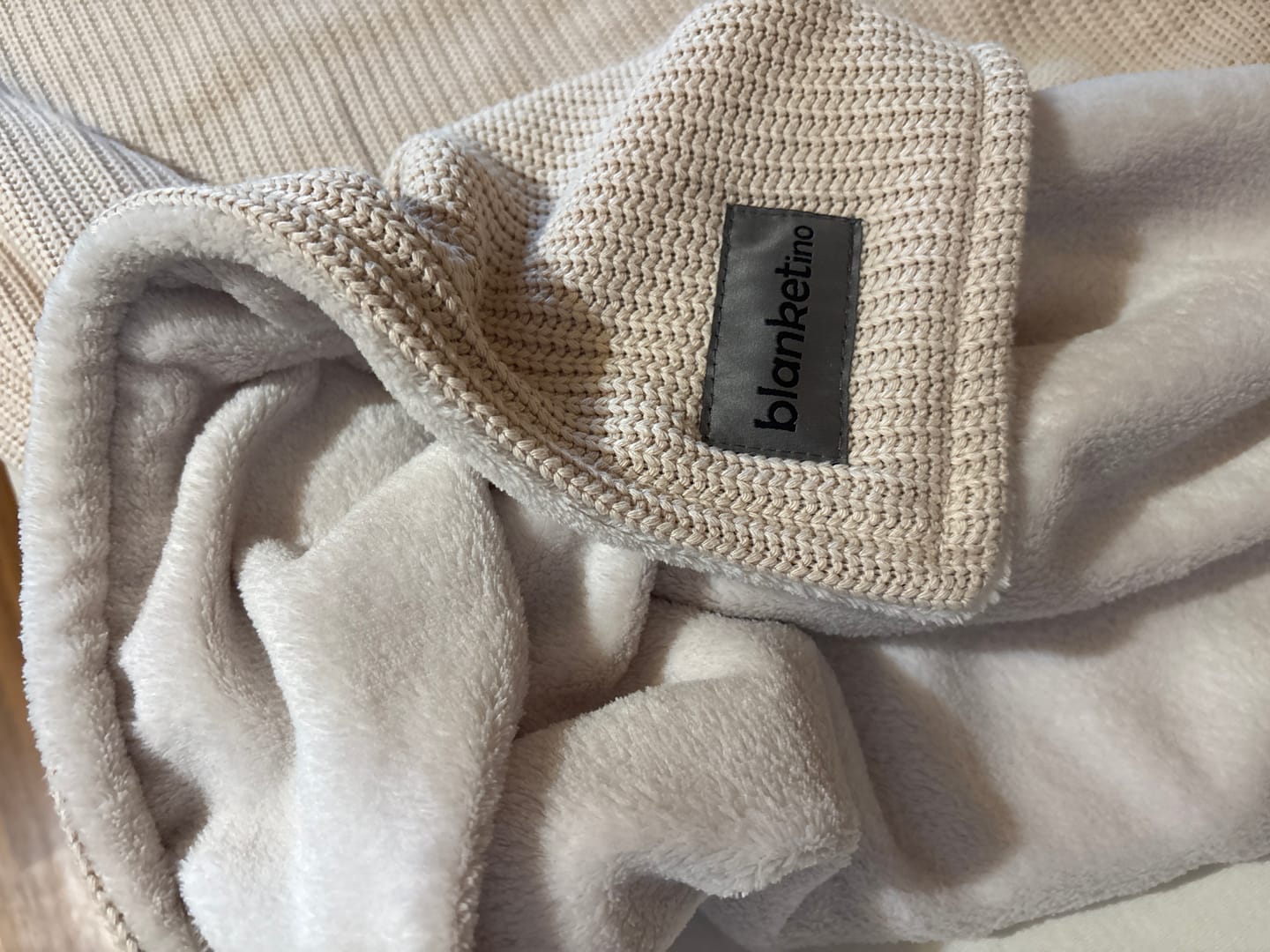 Customer photo review of Kuscheldecke • Strick • Creme