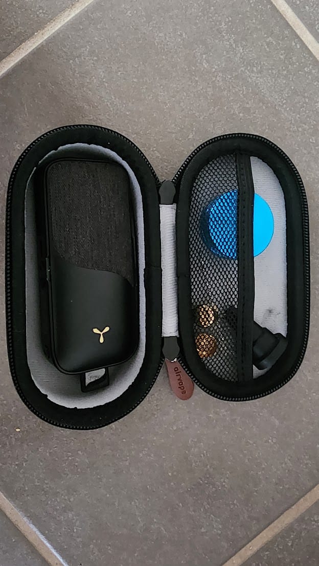 Customer photo review of Lockable Smell-Proof Stash | S