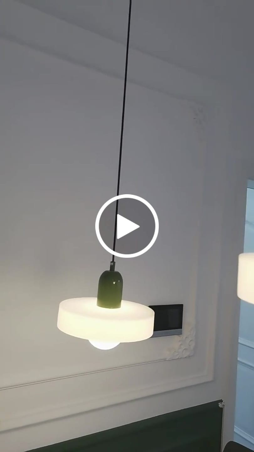 Customer video review of Luminária Pendente Moderna Nórdica