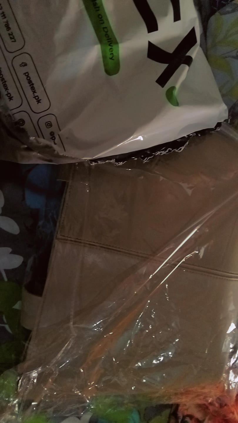 Customer photo review of Portland Tote Expresso