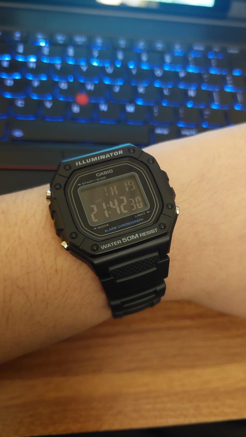 Customer photo review of Reloj Casio Vintage W-218H-1BVDF Pantalla Negativa