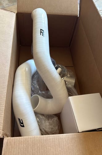 Customer photo review of BM-Style Carbon Fiber Hood for BMW E82 2-Door/Hatchback (2008-2013)