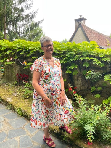 Avis photo d'un client sur Robe Anastasia midi satin de coton Fleurs de Nacarat