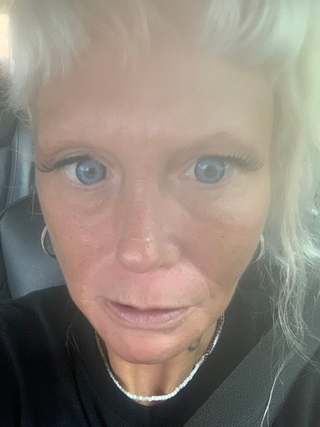 Customer photo review of Vega tricolor Blue Prescription Colored Contact Lenses