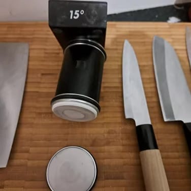 Customer photo review of NOVARA DIAMOND ROLLING KNIFE-SHARPENER SET