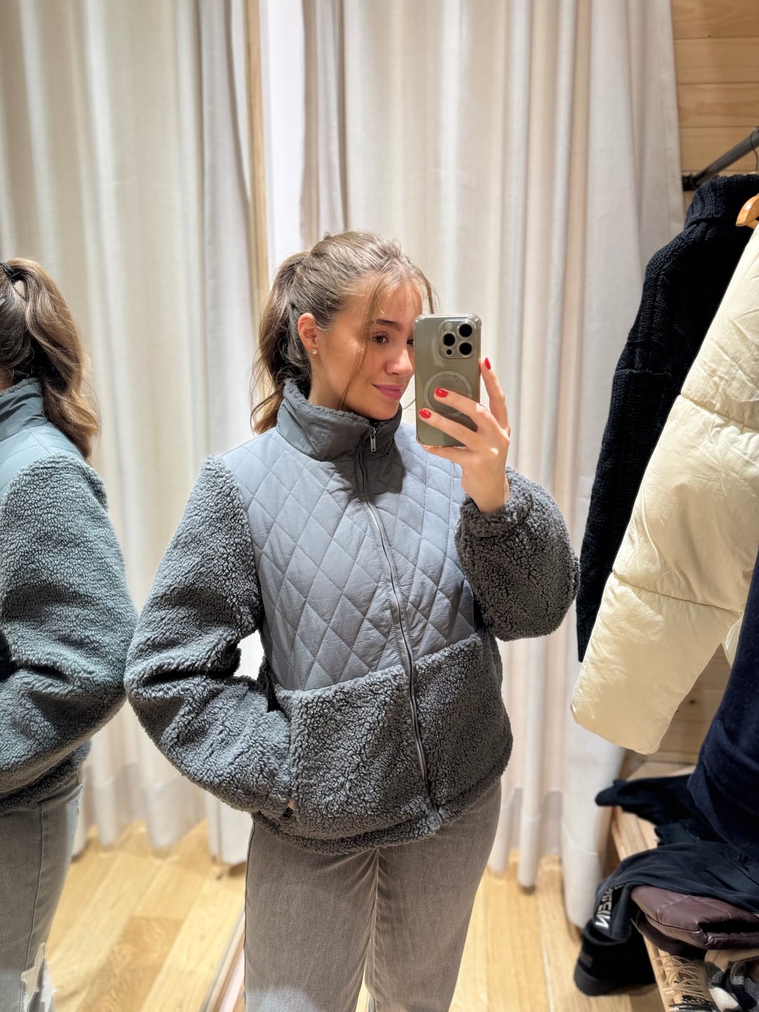 Customer photo review of Chiporro Acolchado Cuello Alto Gray