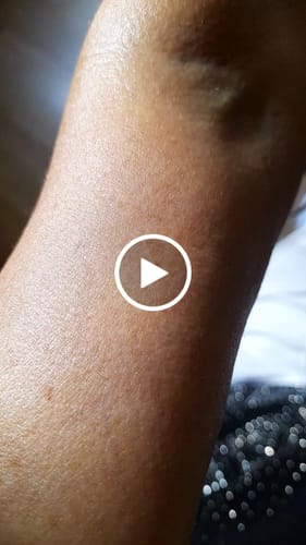 Customer video review of Besque™ Magic Body Oil - 100ml