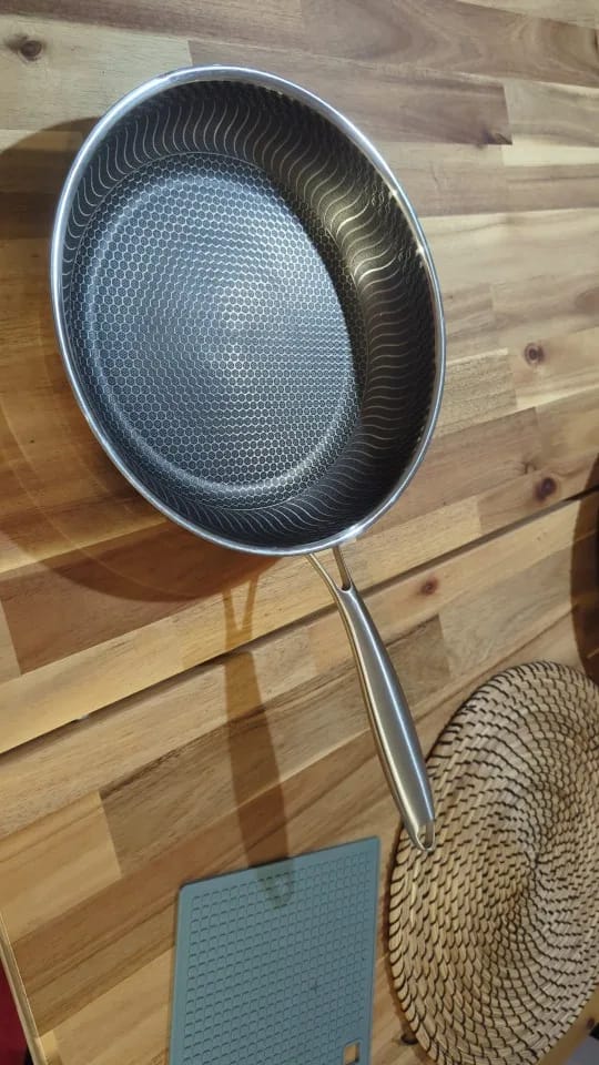 Customer photo review of PureClad™ - Hybrid Pan