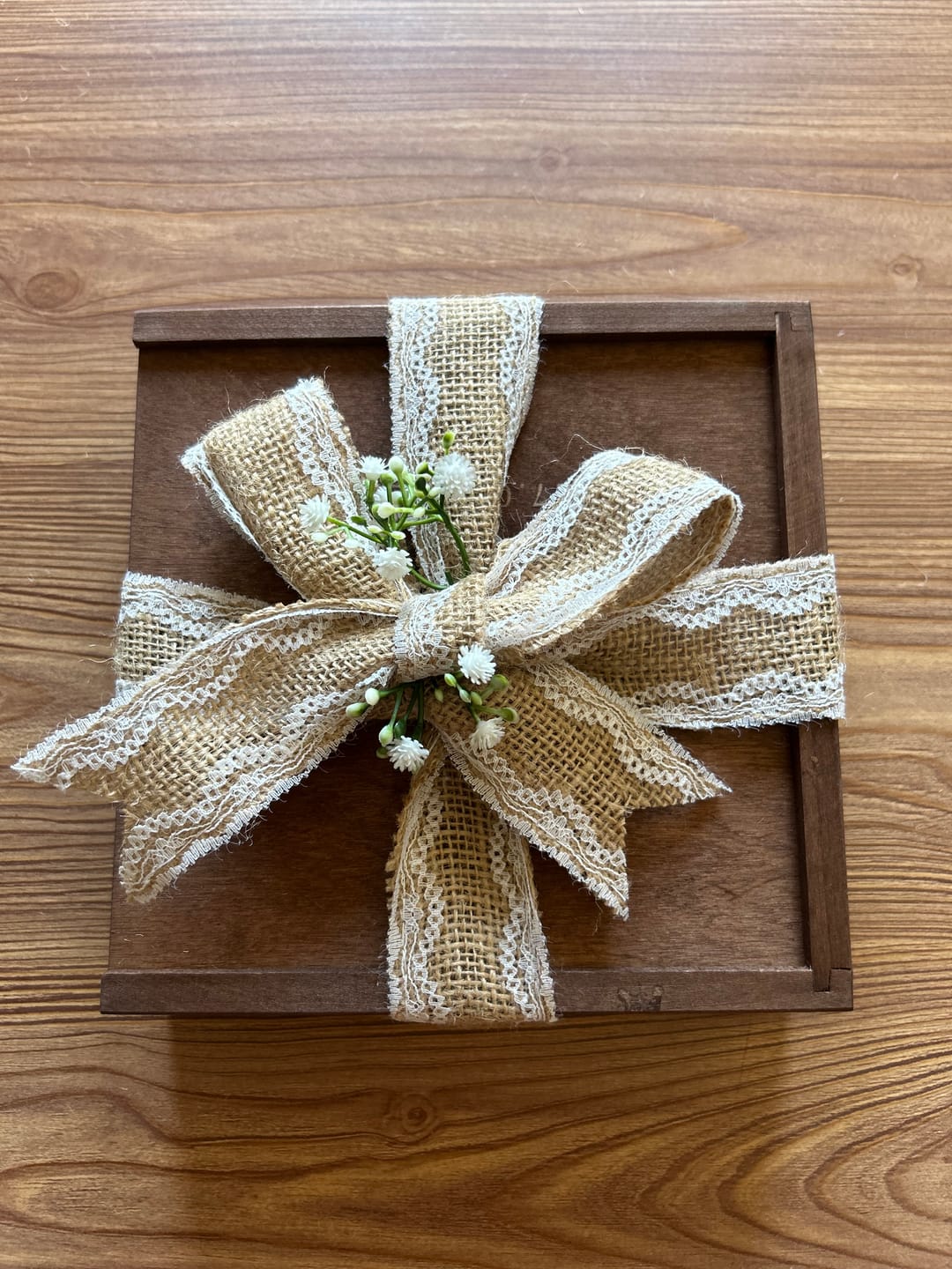 Customer photo review of 4 x 6 sliding lid photo box + compartment