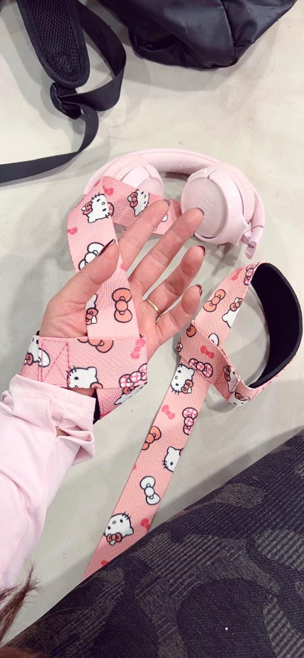 Customer photo review of Kitty Lifting Straps