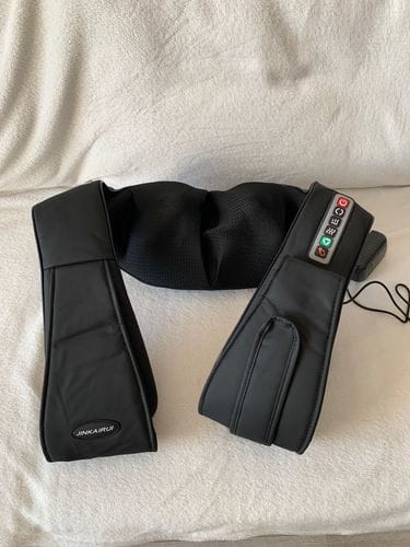 Customer photo review of Back Neck And Shoulder Massager