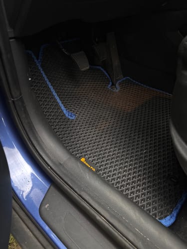 Customer photo review of Dywaniki samochodowe na zamówienie - Przód i tył