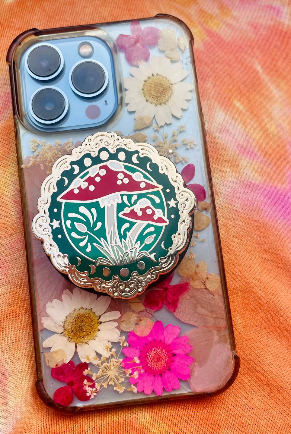 Customer photo review of Wonderland Clingie