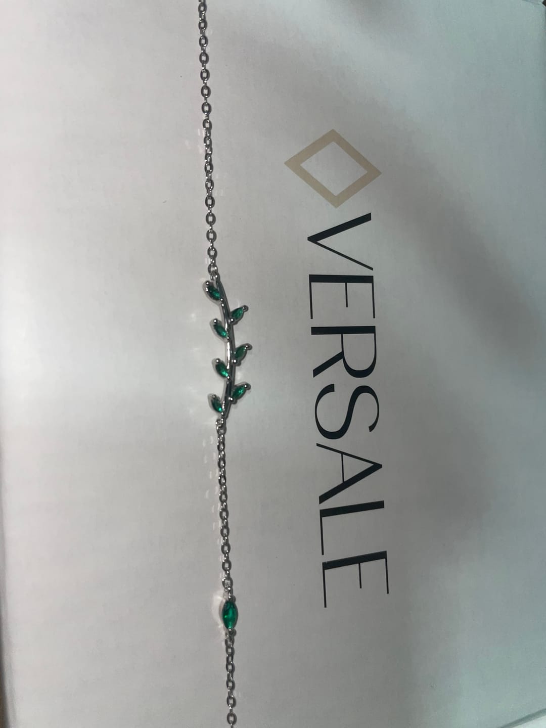 Customer photo review of Pulseira Folhas Verdes Prata 925