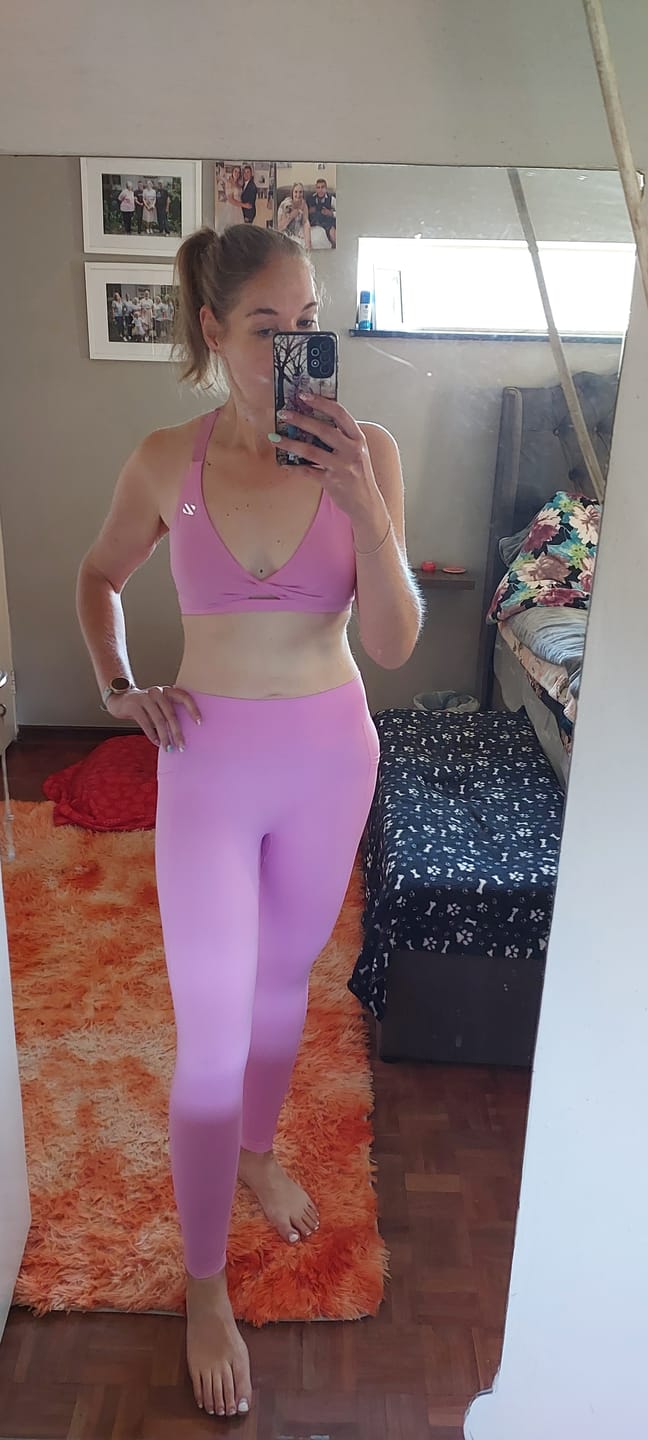 Customer photo review of Sculpt and Stretch Pink Yoga Set
