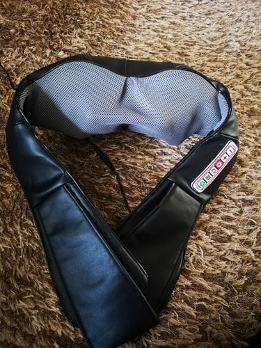 Customer photo review of Back Neck And Shoulder Massager