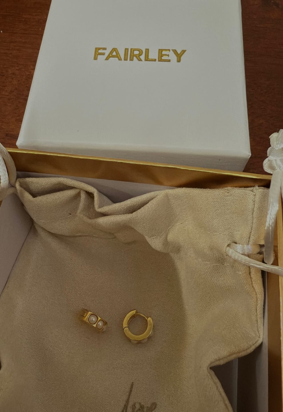 Customer photo review of CRYSTAL PEARL HUGGIES
