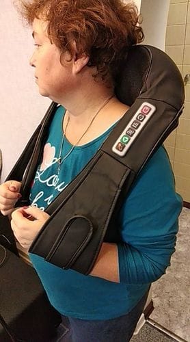 Customer photo review of Back Neck And Shoulder Massager