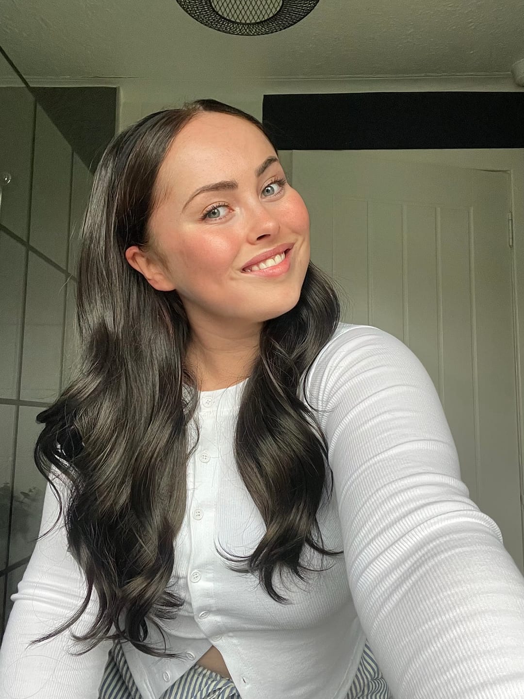 Customer photo review of The Headband Wig Perfect Wave
