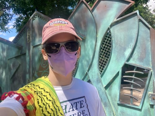 Customer photo review of KN95 Respirator Face Mask Cone Shape : Bloom Bundle