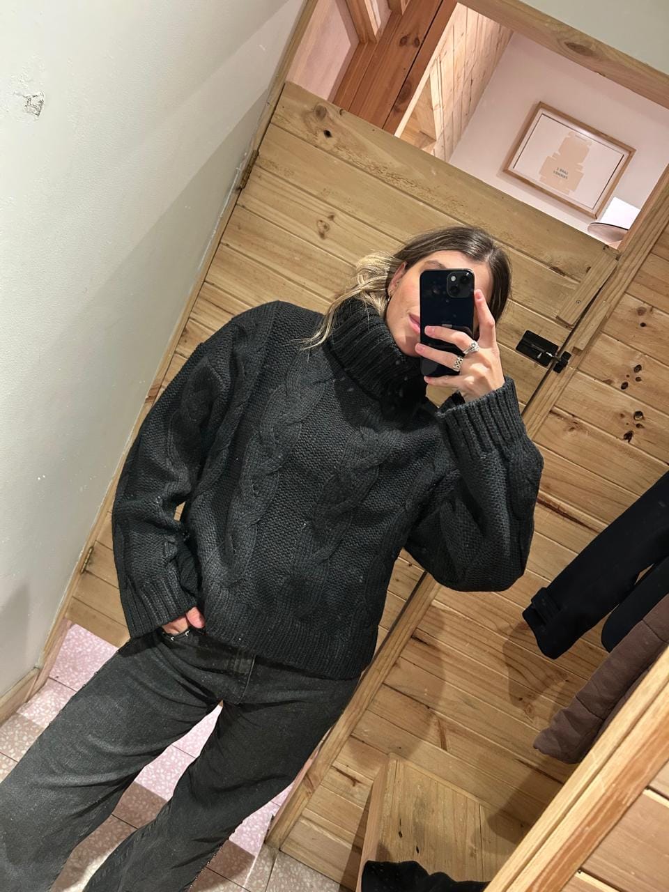 Customer photo review of Sweater Trenzado Black