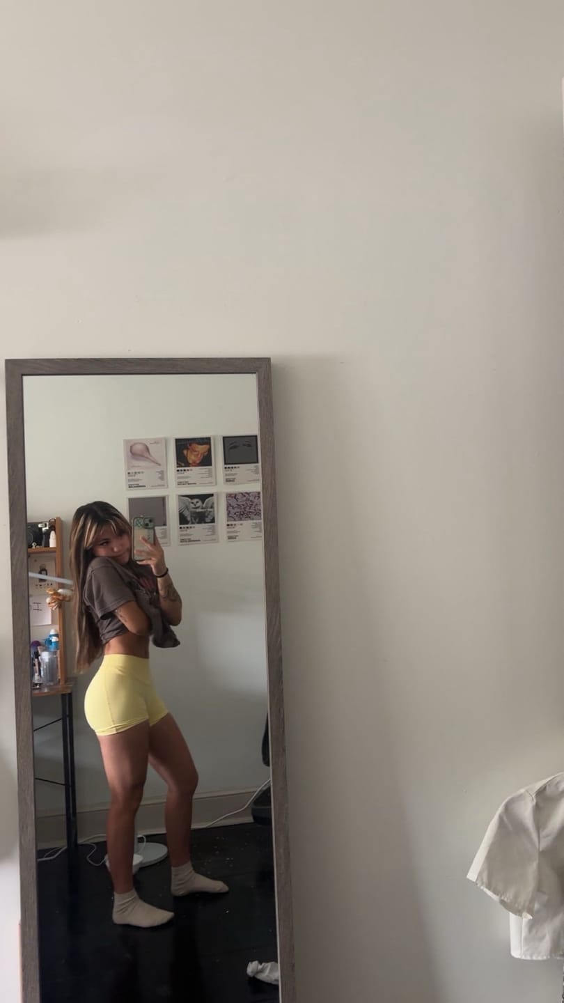 Customer photo review of W130 Amore Scrunch Short