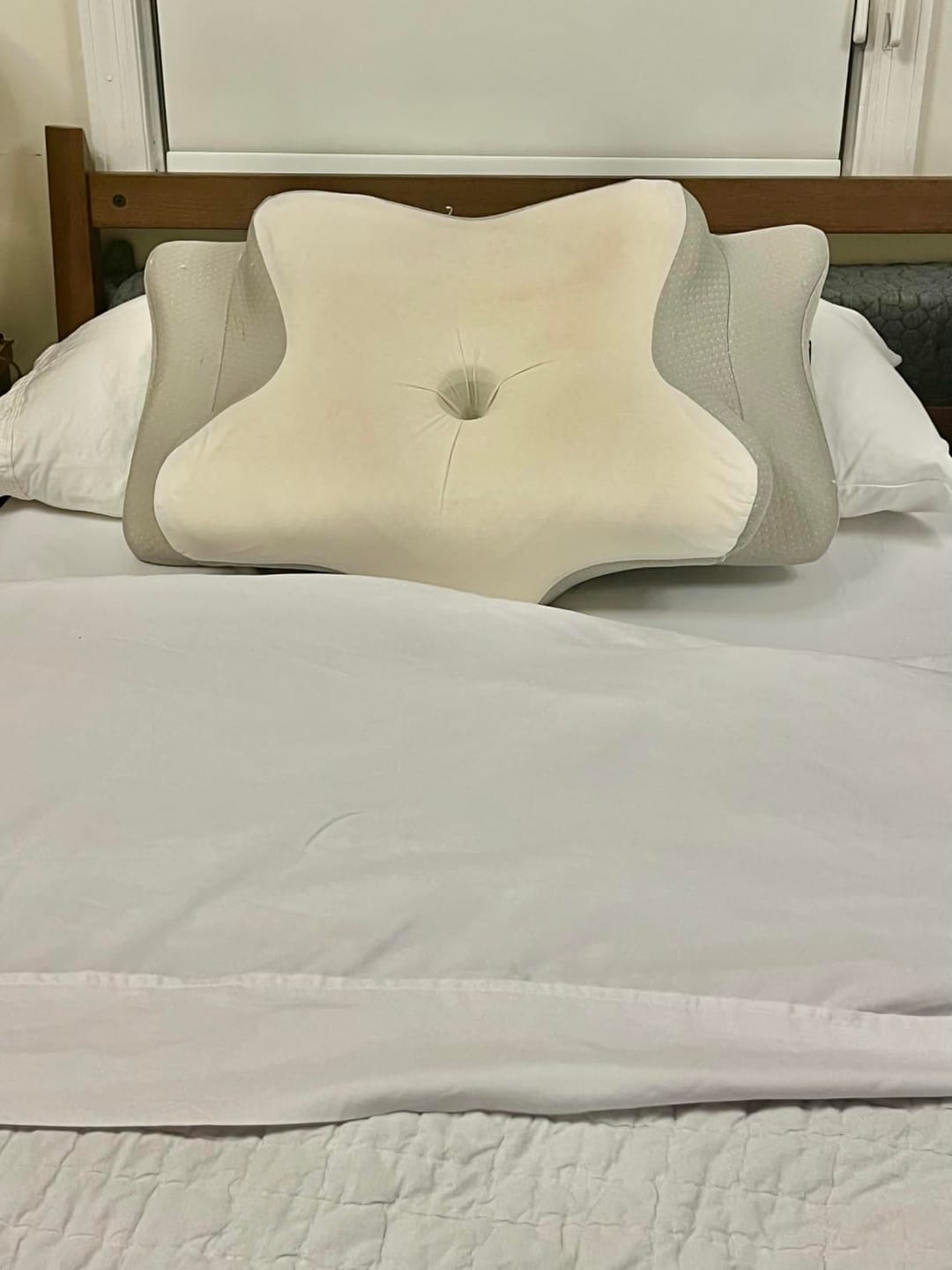 Customer photo review of Halo® Cervical Pillow – Orthopaedic Contour Shaped Memory Foam | Ice Silk Cover