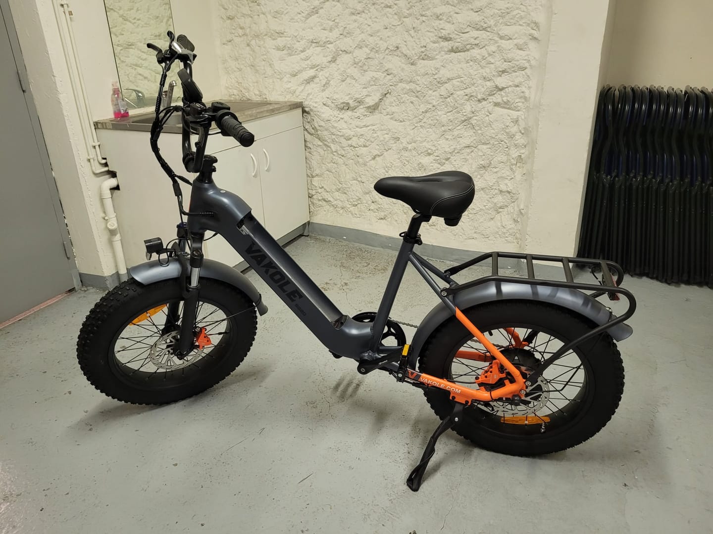 Customer photo review of Vakole SG20 250W 20" Electric Fat Bike 691Wh Commuter E-bike 48V 14.4Ah Battery