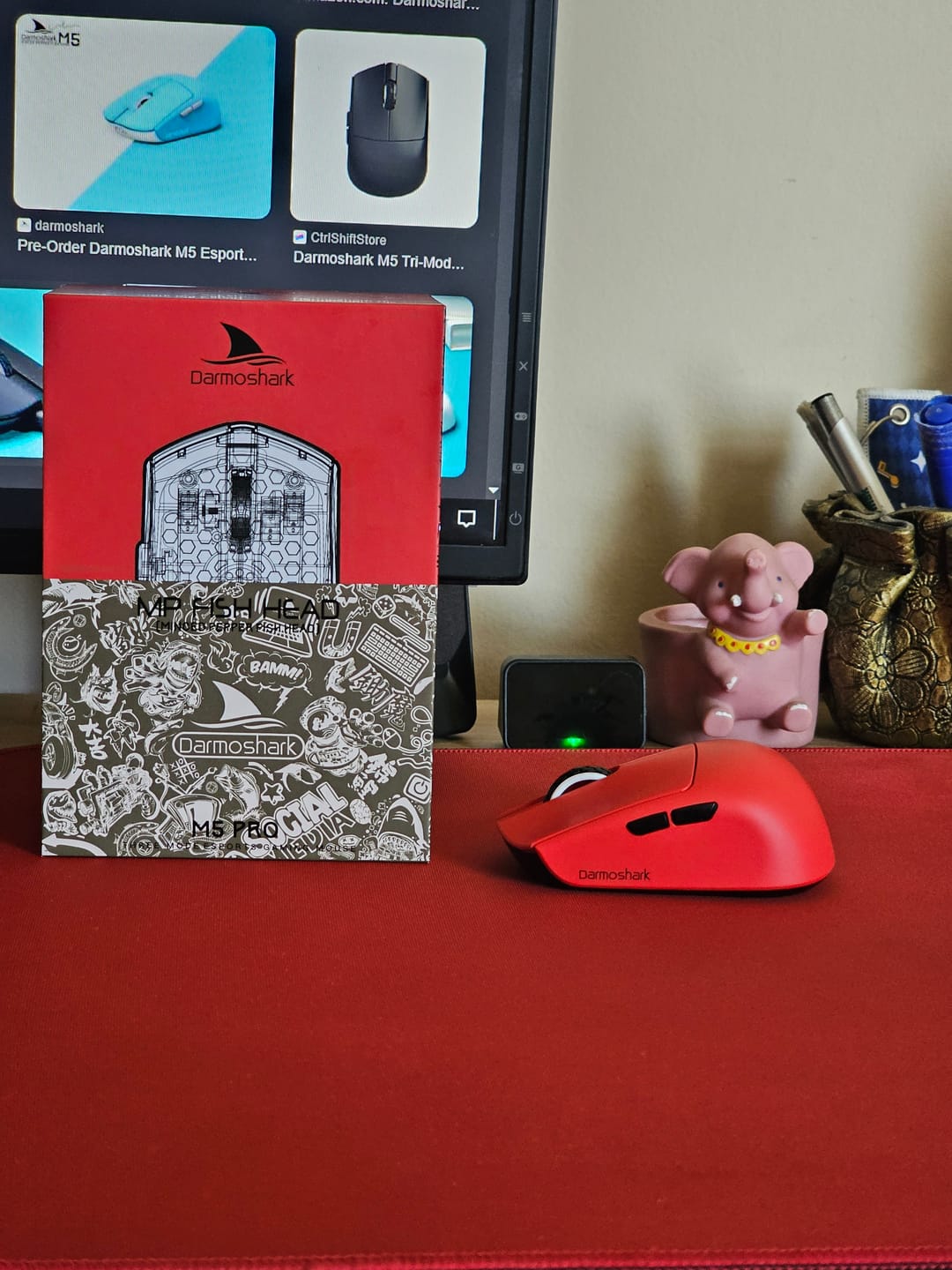 Customer photo review of Darmoshark M5 Pro Wireless Mouse