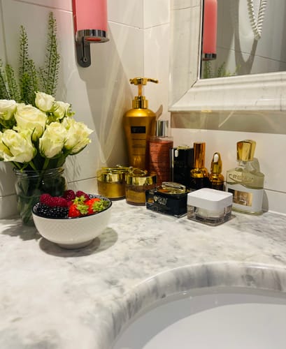 Customer photo review of 24K Gold Skin Brightening Body Oil