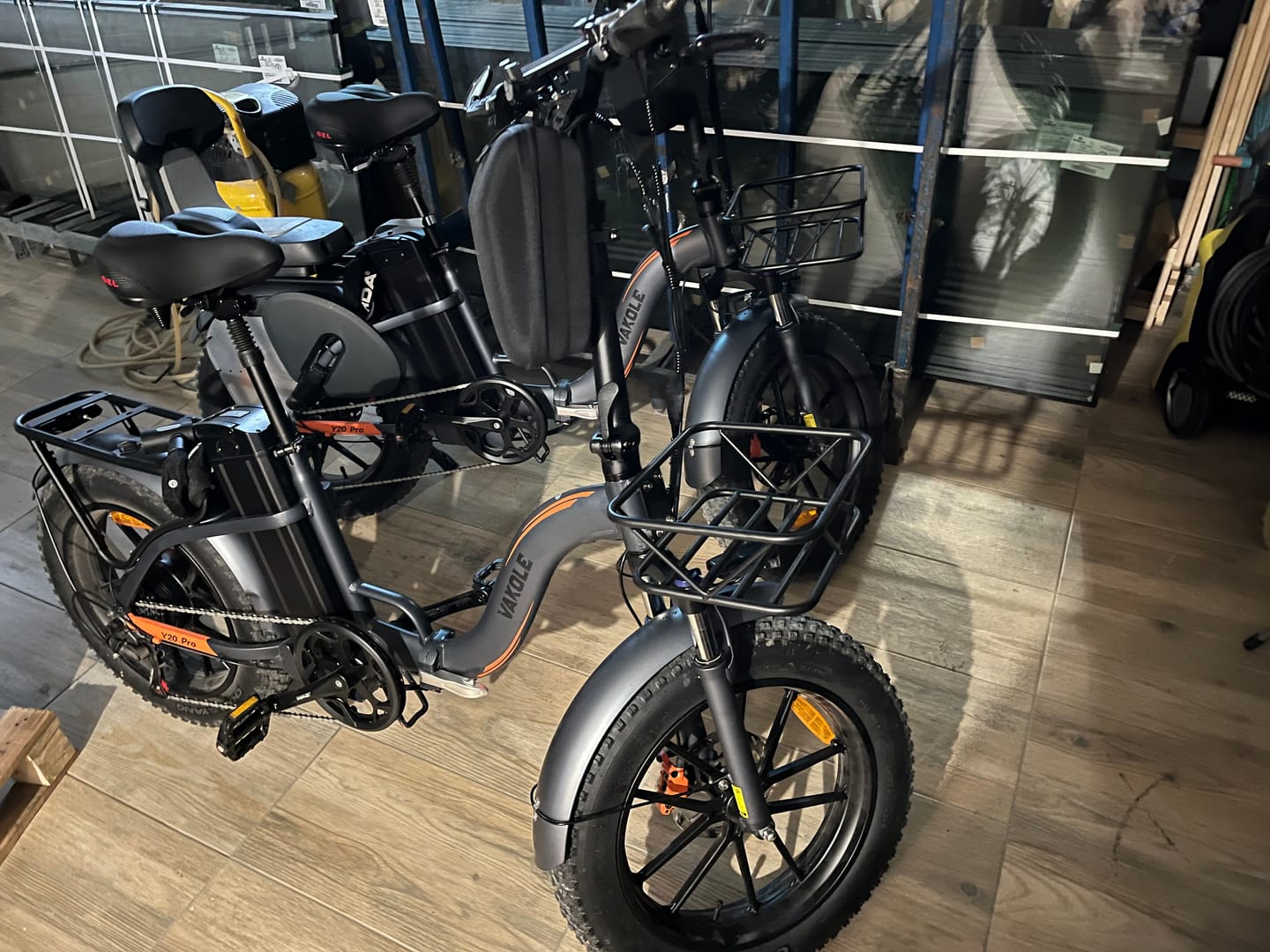 Customer photo review of Vakole Y20 Pro 20" Fat Bike 1440Wh Foldable Step-through E-bike 48V 30Ah Battery