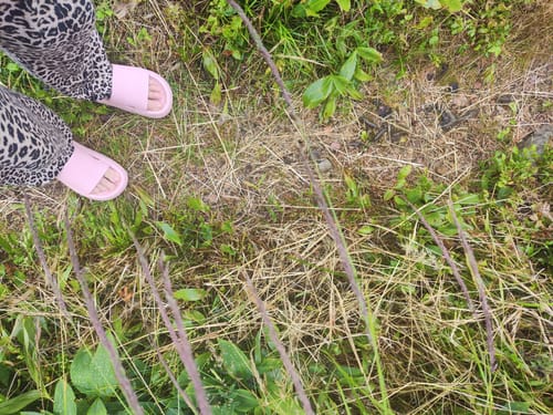 Customer photo review of HappyFlops