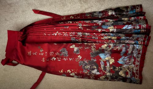 Customer photo review of Jiang Shang Yin 江上吟 Song on the River Ming Dynasty Calligraphy & Mountains Mamian Skirt