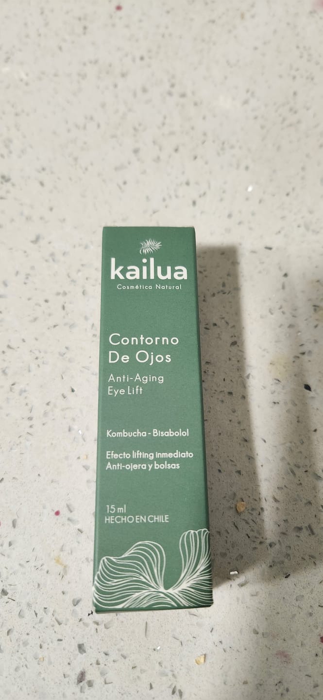 Customer photo review of Contorno De Ojos