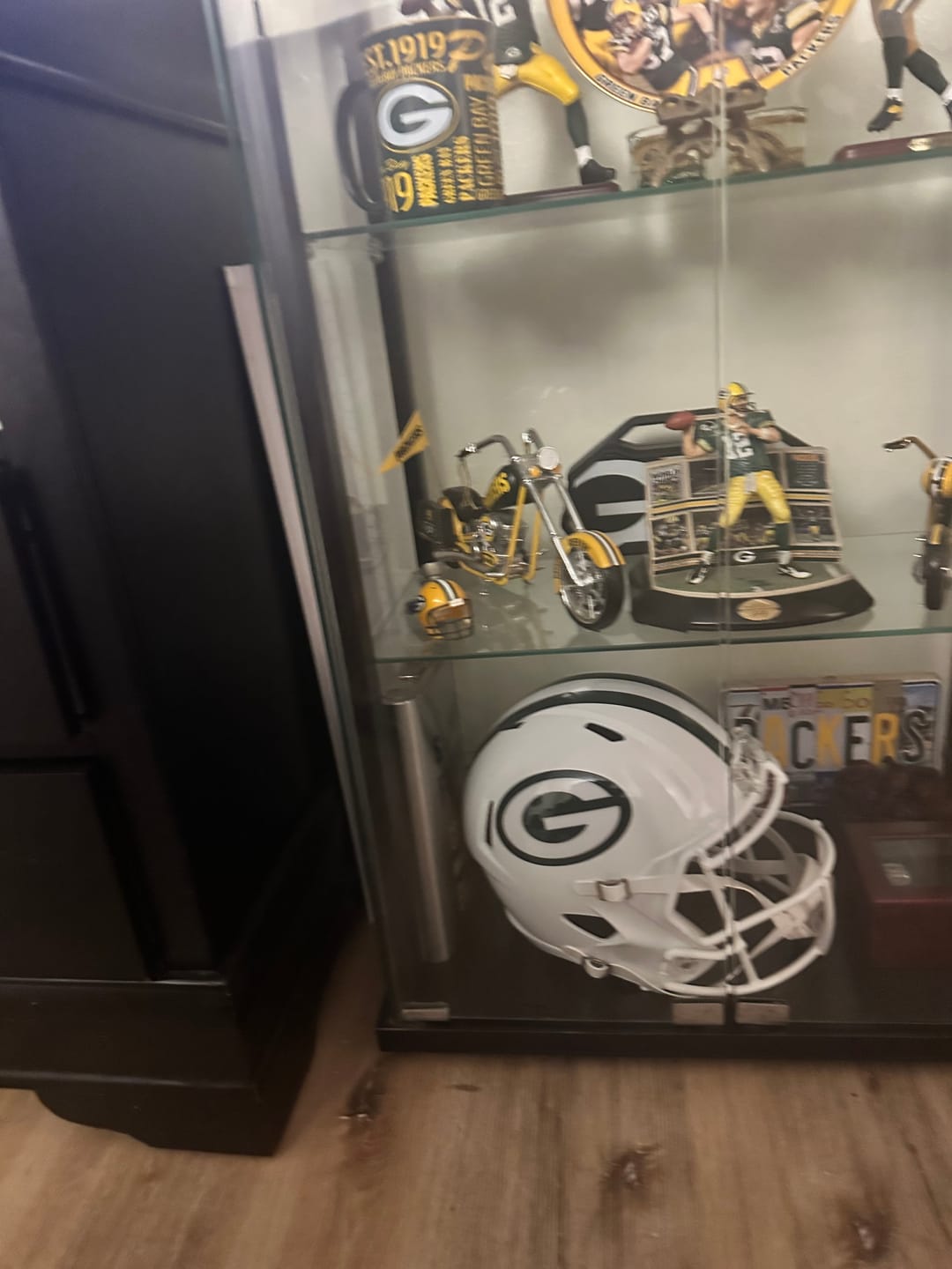 Customer photo review of Green Bay Packers Riddell Speed Replica Helmet - White Alternate