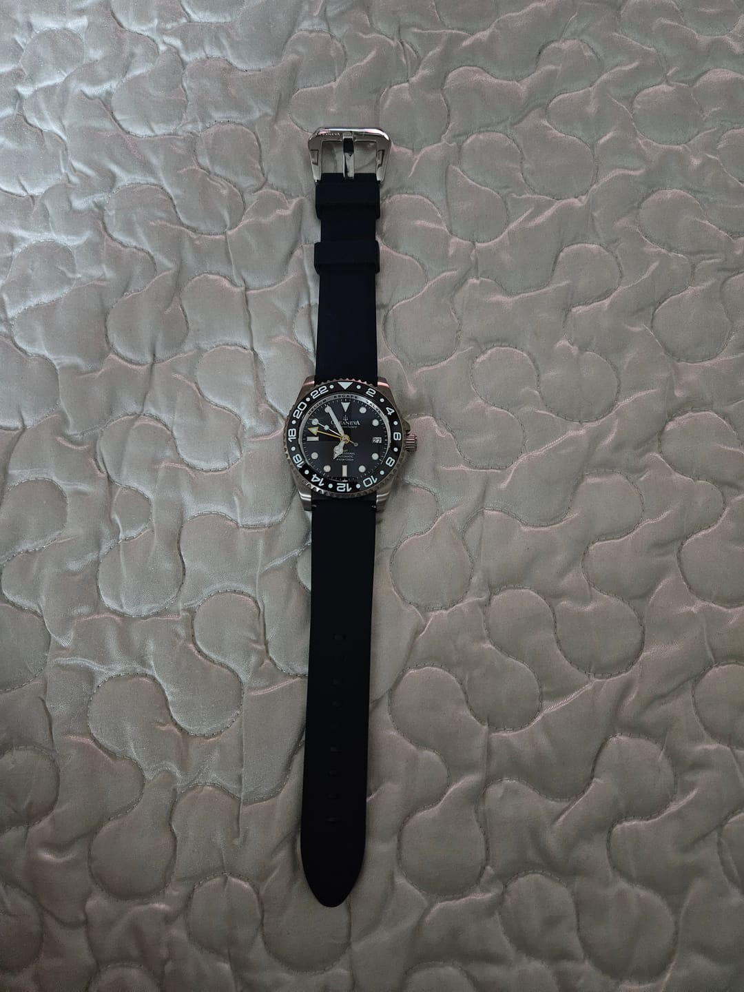 Customer photo review of Oceaneva Men's GMT TITANIUM Automatic Deep Marine Explorer 1250M Black Ceramic Bezel Watch