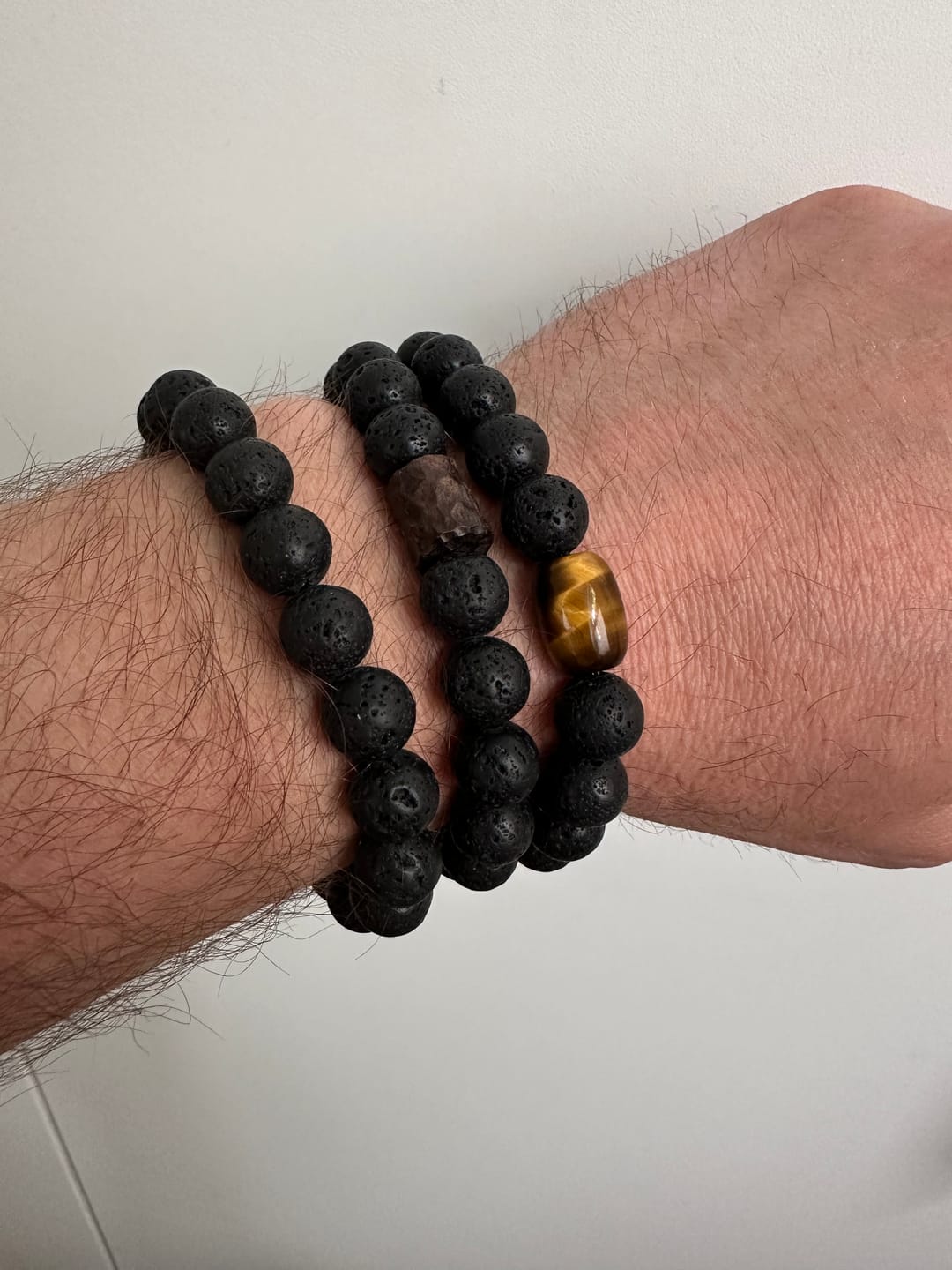 Customer photo review of Buddha Stones, Lavagestein, Ebenholz, Tigerauge, unterstützendes Heilungsarmband