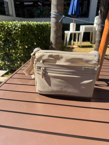 Customer photo review of EYE | Crossbody + RFID