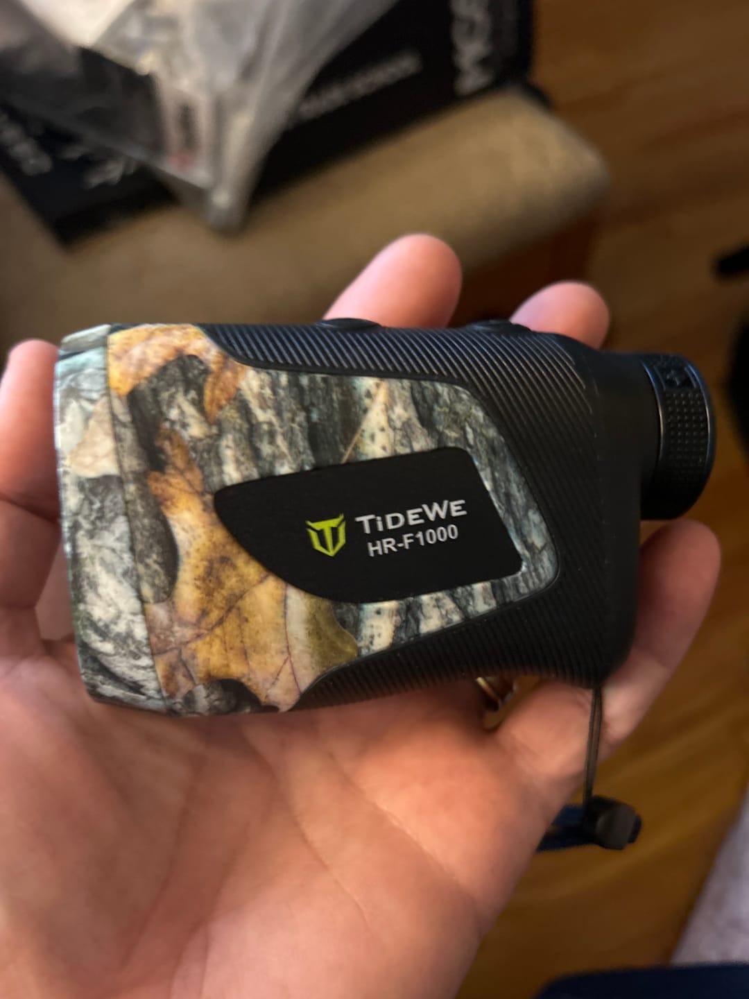 Customer photo review of TideWe Camo Deer Hunting Rangefinder 700/1000Y Laser Range Finder