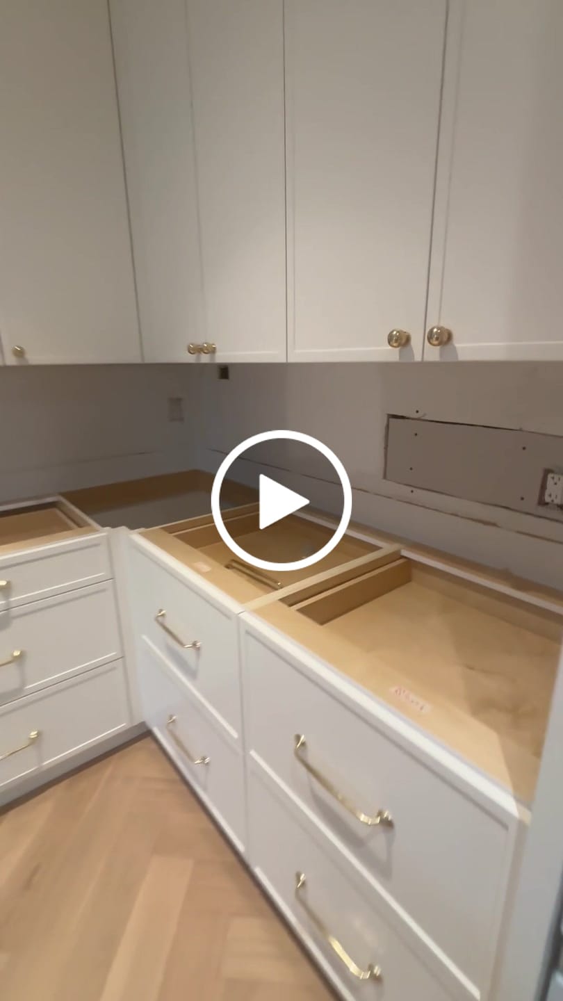 Customer video review of Richmond Cabinet Pulls - Unlacquered Brass Polished